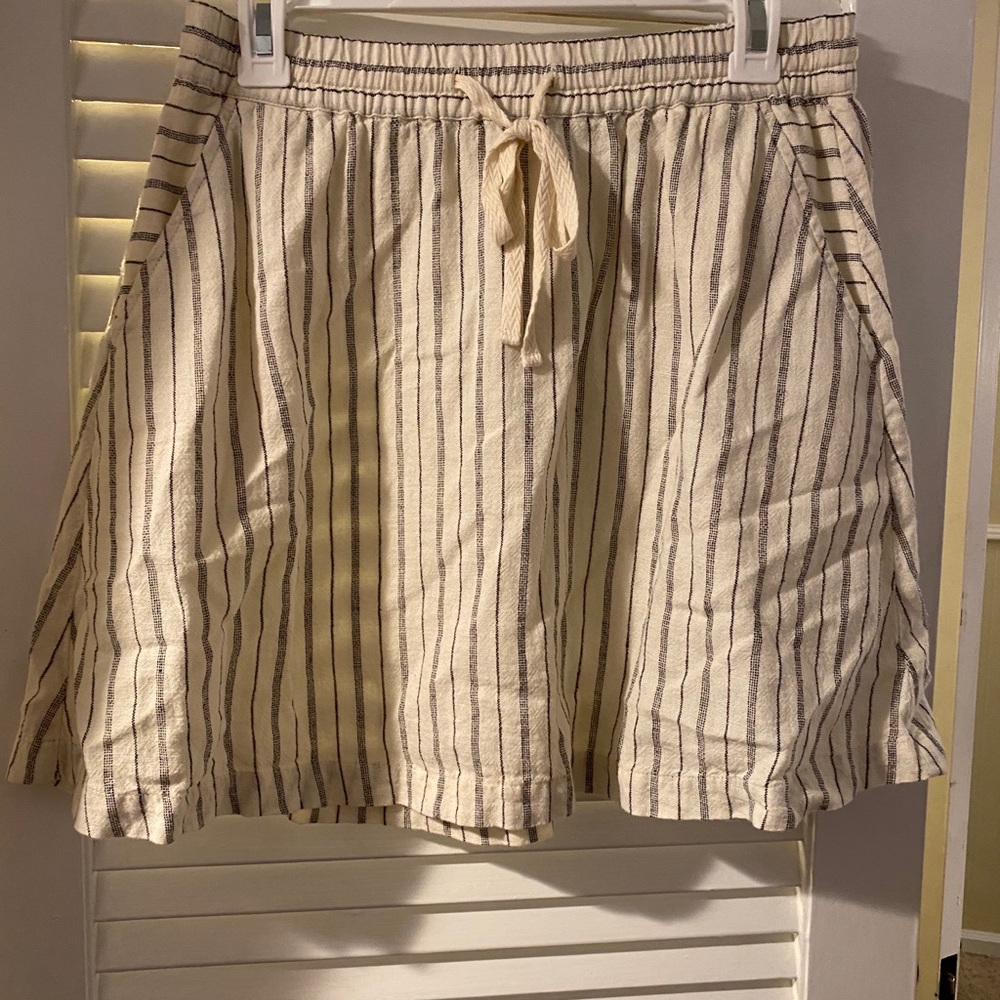 Lou and Grey cream and black stripe skirt